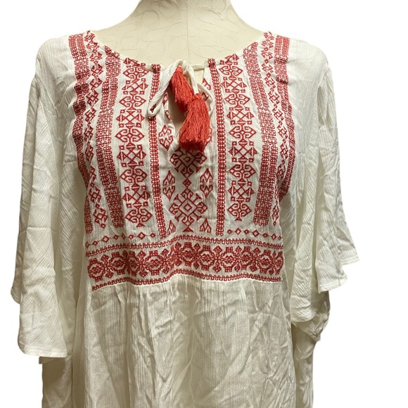 Torrid Flutter Sleeve Top Embroidered Tassel Ties Size 4 - Picture 5 of 9